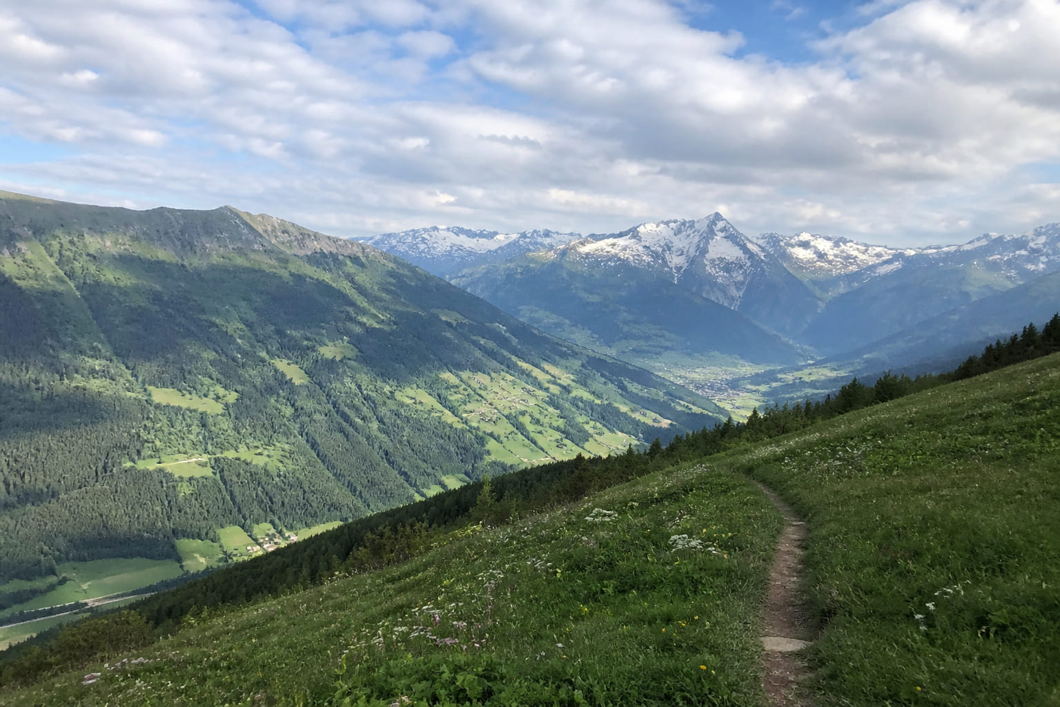 Summer Zillertal valley near Distelberg — casual tourist smartphone photo from a mountain trail