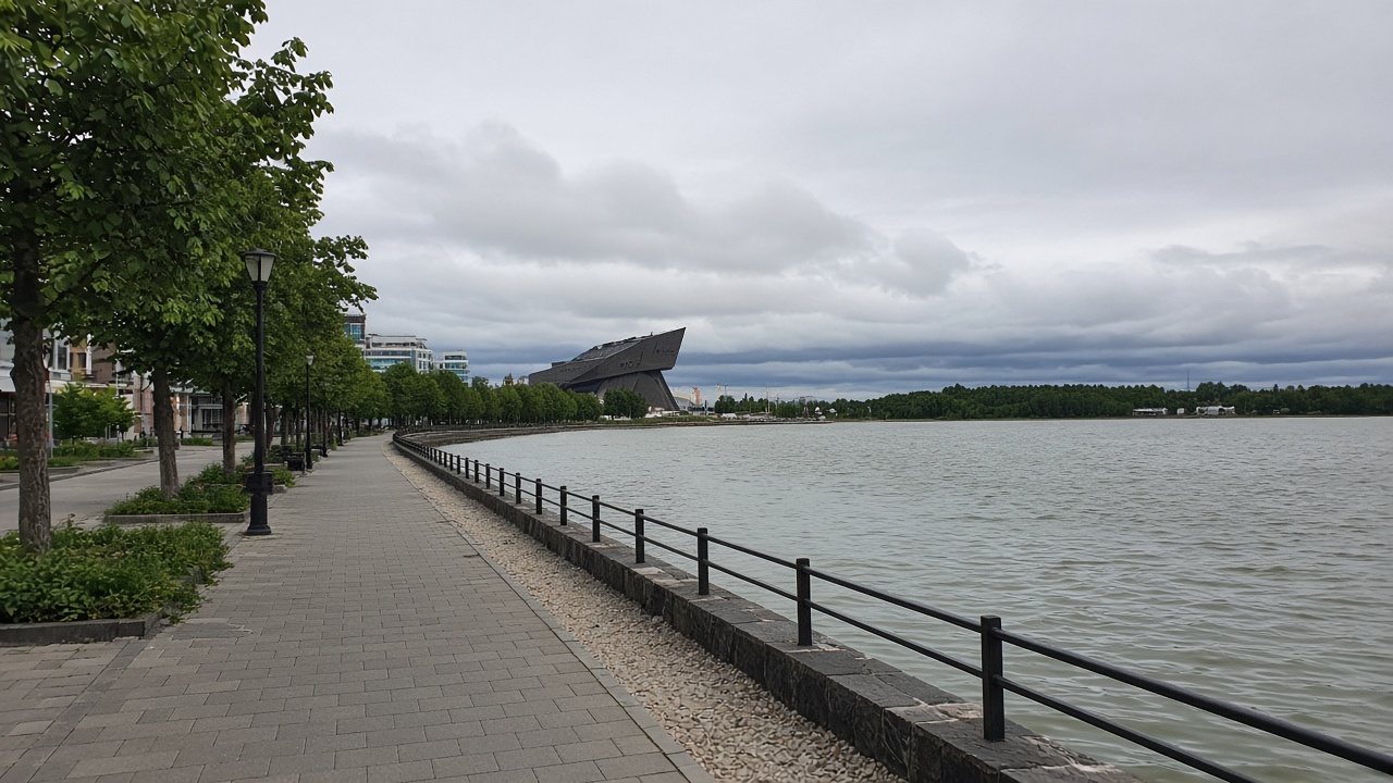 Kaban Lake embankment in Kazan — visitor phone photo