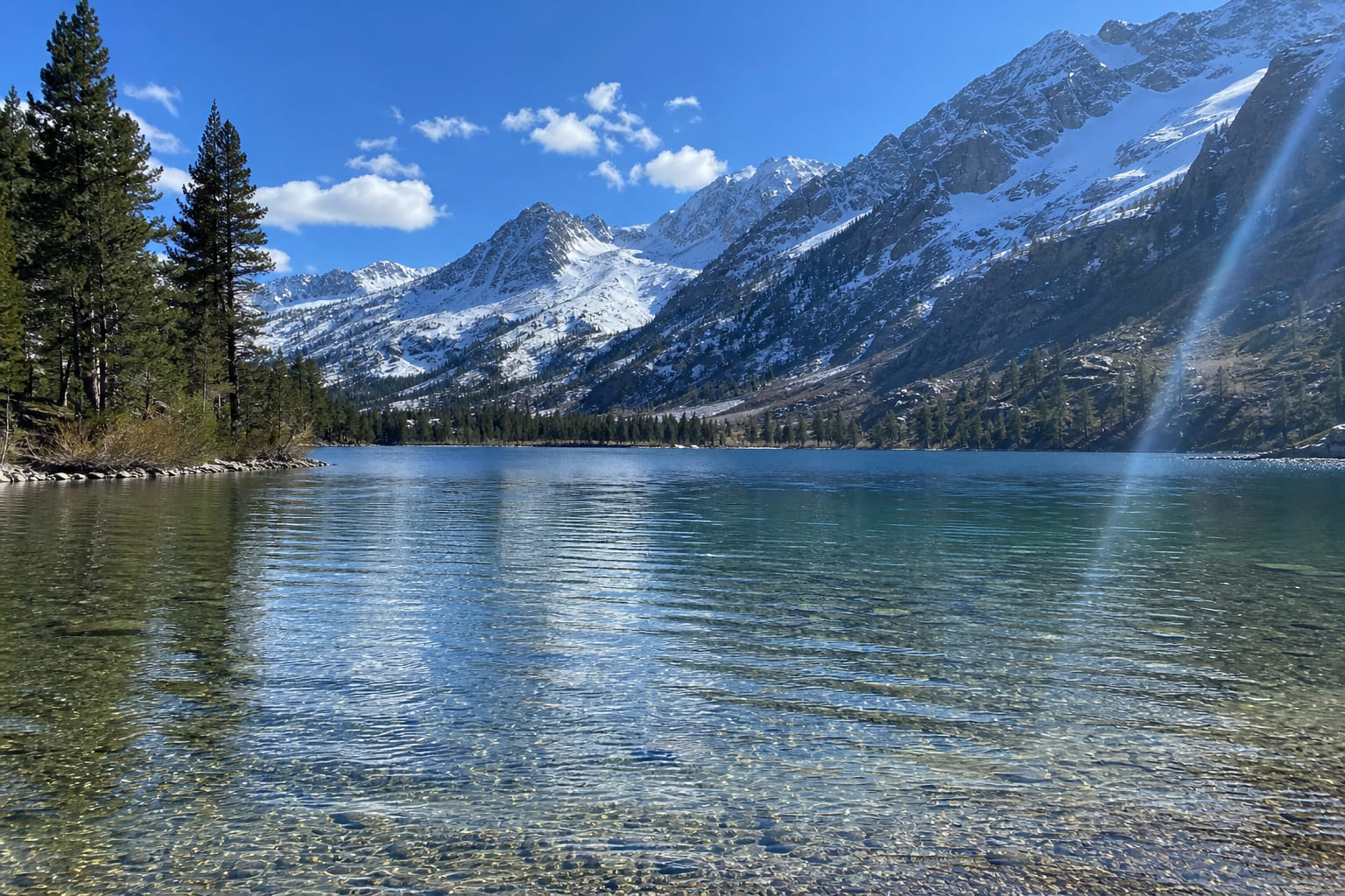 Twin Lakes near Mammoth Lakes — casual tourist smartphone photo with Sierra Nevada peaks and pine trees