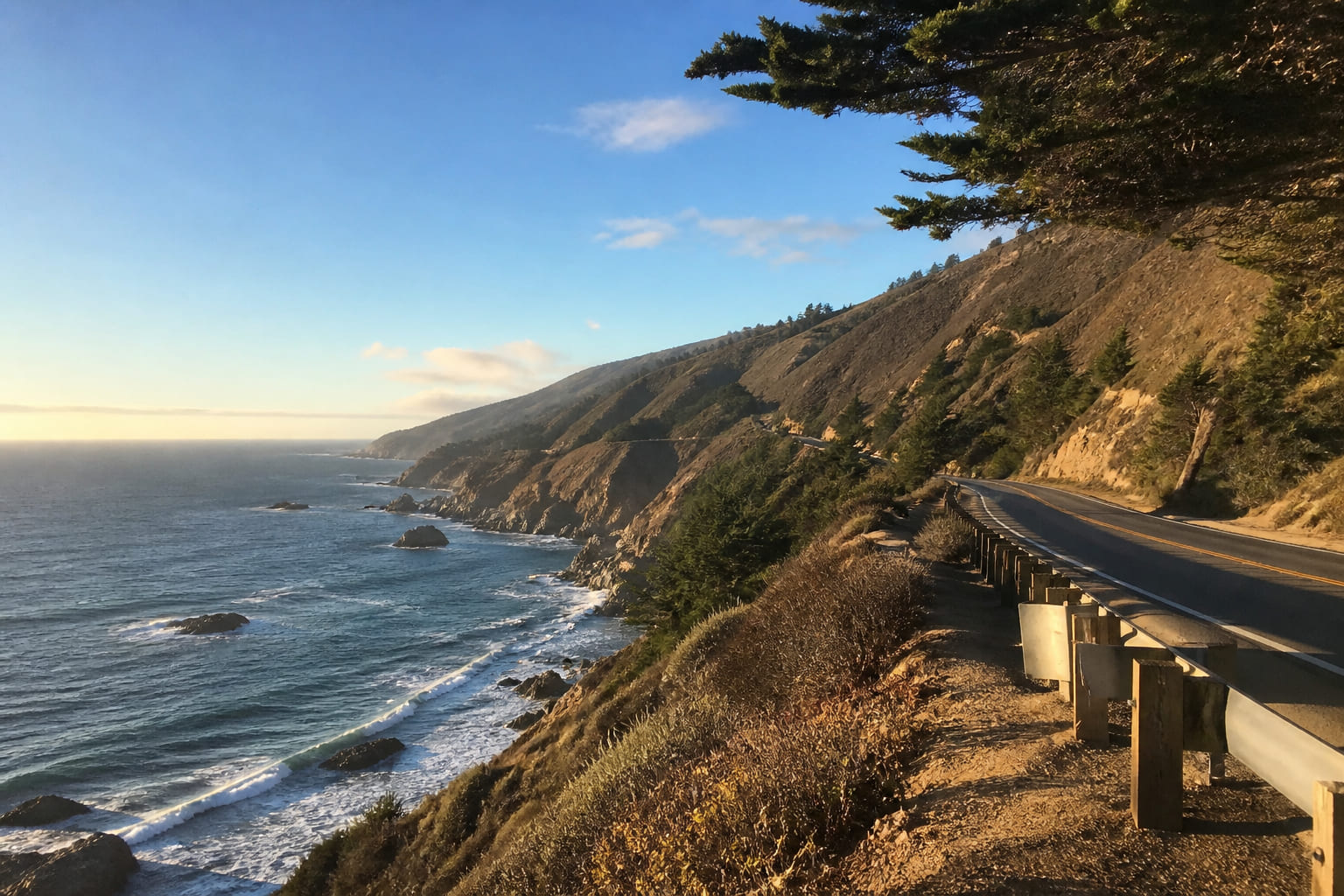 Tourist phone photo of Highway 1 cliffs and Pacific Ocean near Carmel and Big Sur