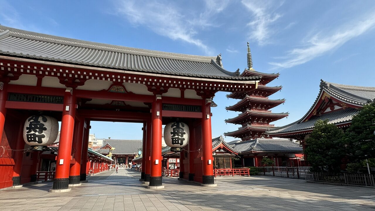 Senso-ji Temple Tokyo: visit tips, Nakamise and best time