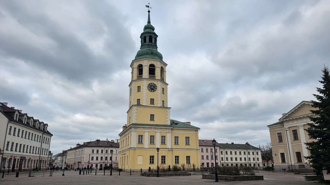 Tourist smartphone photo of Vitebsk Town Hall tower with clock on the central square